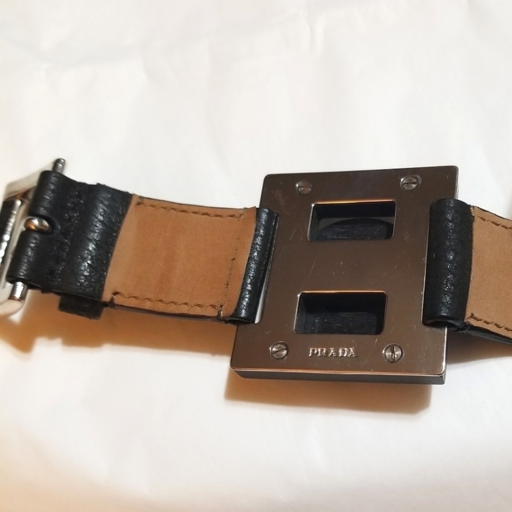 𝅺PRADA Ebony Leather and Wood Belt motif Bracelet - Picture 5 of 7